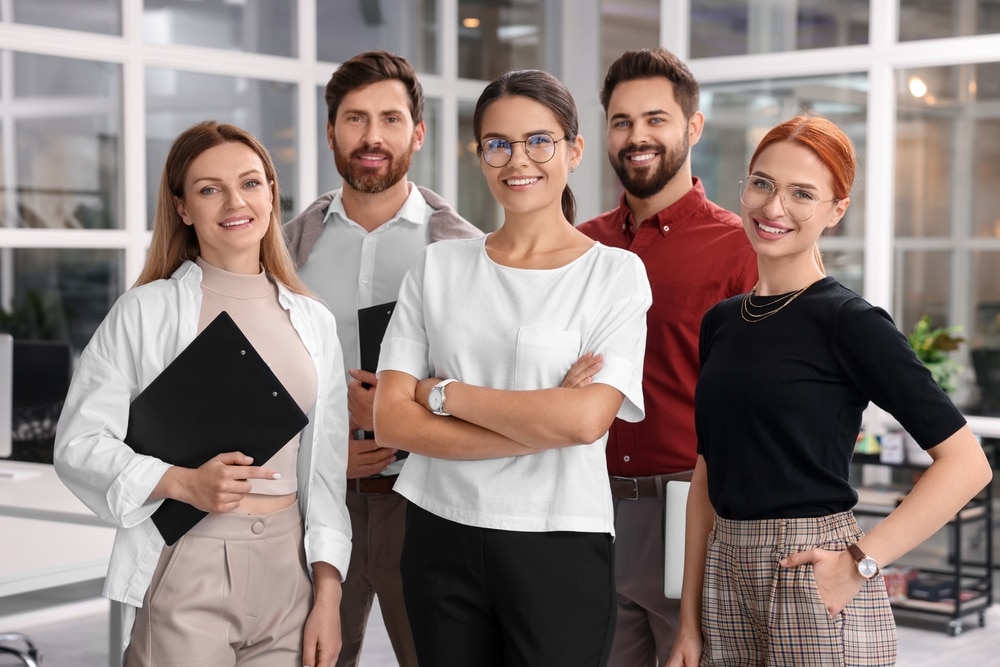 Warum langweilige Teamfotos Bewerber abschrecken können