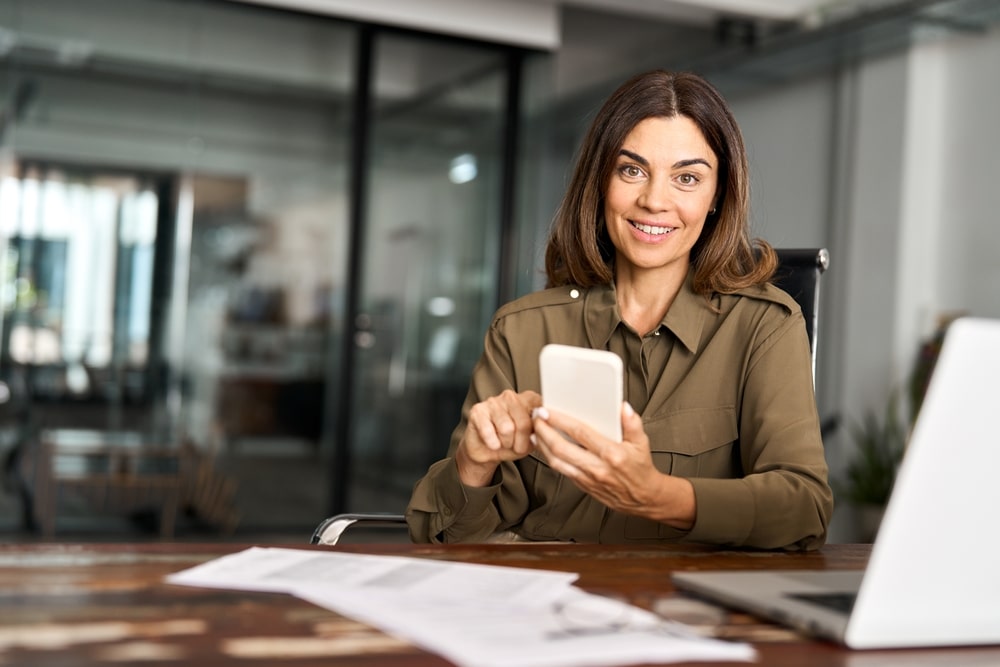 Wie professionelle Businessfotos den ersten Eindruck über Ihr Unternehmen verändern